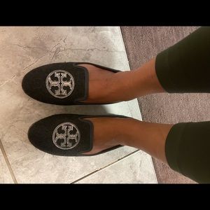 Like NEW Tory Burch Charcoal Billy Slippers size 8
